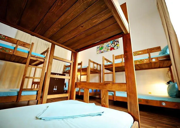 Dormitory Room Mixed